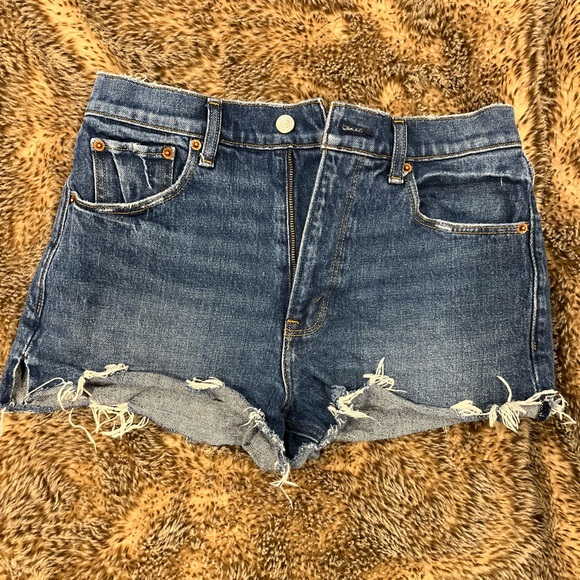 ABERCOMBIE JEAN SHORTS - Picture 6 of 6